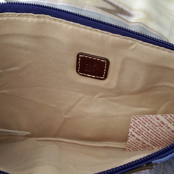 Loft Blue Colorblock Wristlet - Picture 3 of 4